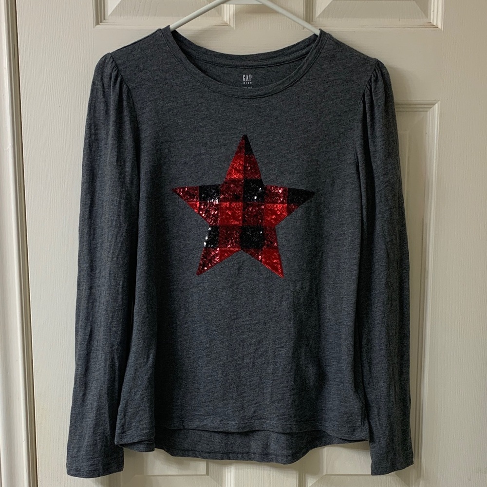 🌷3 for $25🌷Gap Kids, US XXL (Girl), Grey Red & Black Sequin Christmas Star Top